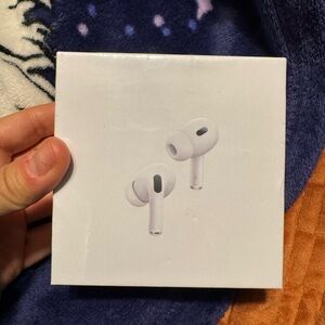 Apple AirPods Pro with MagSafe Charging Case